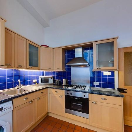 Apartamento Joivy Spacious 2Bed In Heart Of Old Town - Diagon Alley Edimburgo Exterior foto