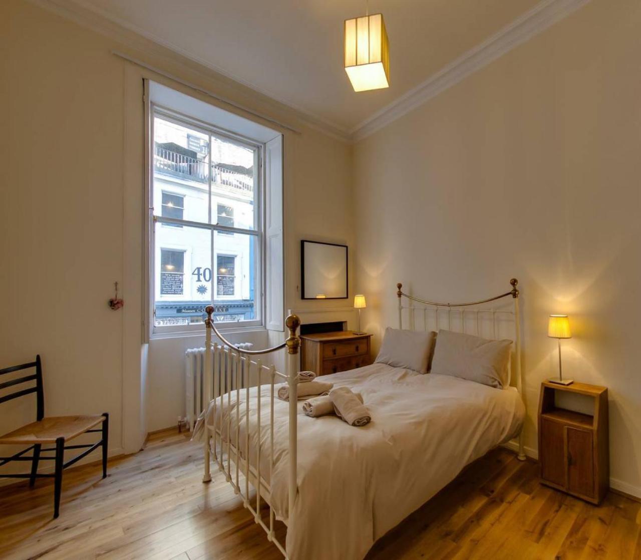 Apartamento Joivy Spacious 2Bed In Heart Of Old Town - Diagon Alley Edimburgo Exterior foto