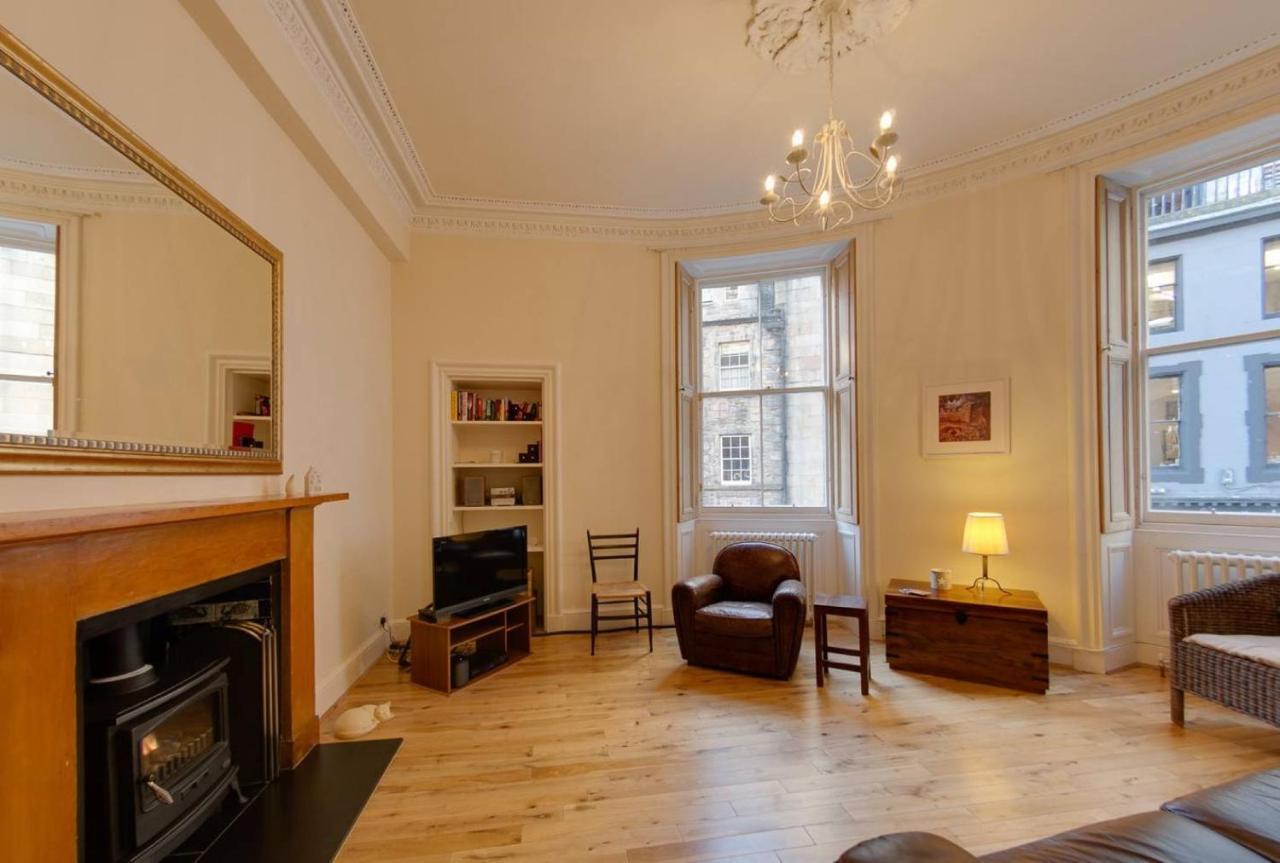 Apartamento Joivy Spacious 2Bed In Heart Of Old Town - Diagon Alley Edimburgo Exterior foto