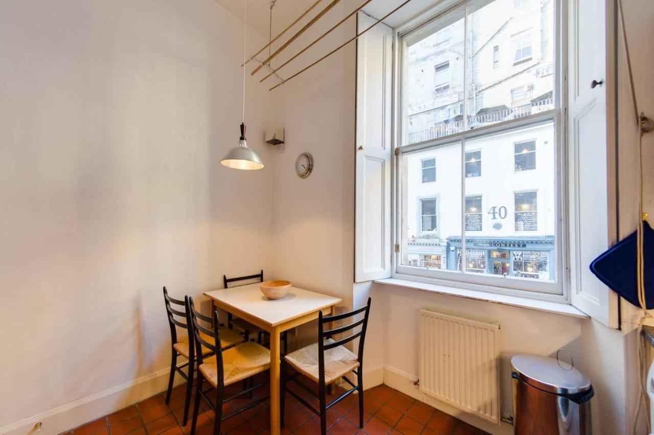 Apartamento Joivy Spacious 2Bed In Heart Of Old Town - Diagon Alley Edimburgo Exterior foto