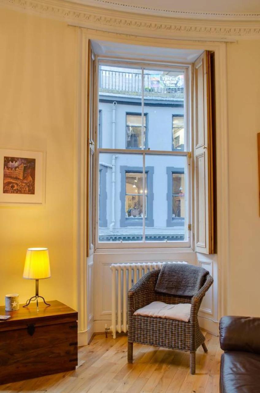 Apartamento Joivy Spacious 2Bed In Heart Of Old Town - Diagon Alley Edimburgo Exterior foto